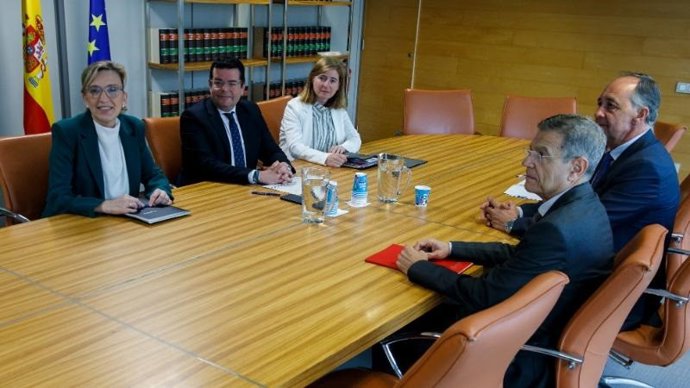 La Rioja cree en la capacidad exportadora de sus empresas; "Iremos de la mano, con medidas" para mitigar ofensiva Trump