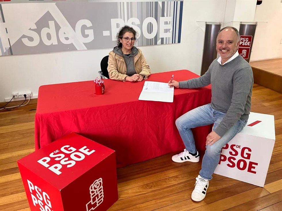 El actual secretario provincial del PSOE de Pontevedra, David Regades,  formaliza este jueves su precandidatura para optar, por tercera vez, a revalidar el cargo al frente de la formación en la provincia
