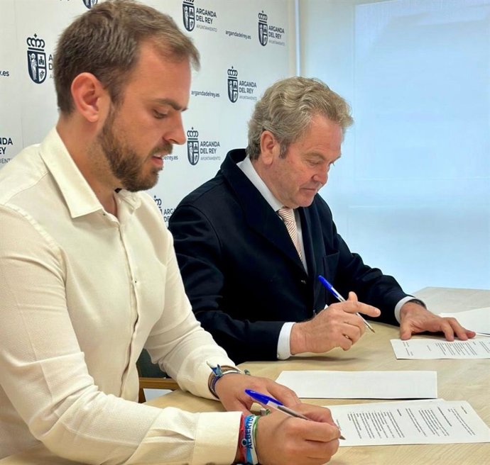 PP y Vox firman un pacto en Arganda del Rey
