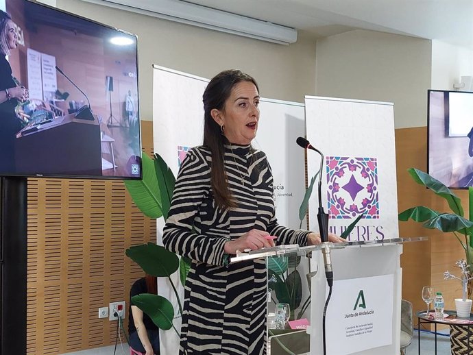 La delegada de la Junta de Andalucía en Almería, Aránzazu Martín.