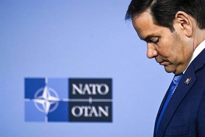 3 de abril de 2025, Bruxelas, Bélgica: O Secretário de Estado dos EUA, Marco Rubio, chega para uma declaração à imprensa na sede da OTAN em Bruxelas, Bélgica, em 3.04.2025, no início de uma reunião de dois dias dos ministros das Relações Exteriores da OTA