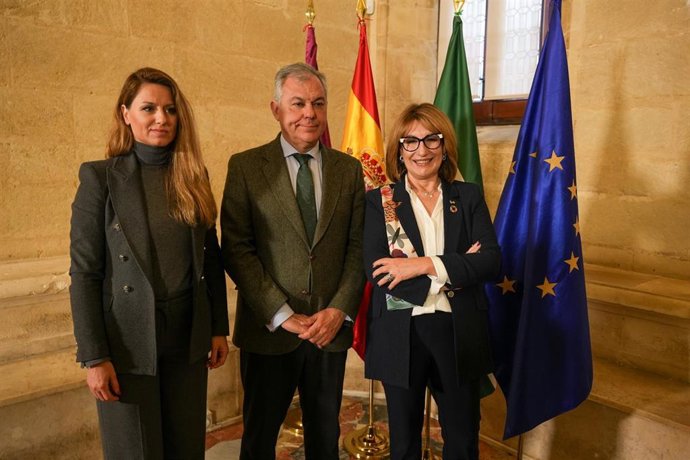 El alcalde de Sevilla anuncia que el Día de los Gobiernos Locales reunirá en Sevilla a 120 líderes extranjeros en torno al desarrollo sostenible.