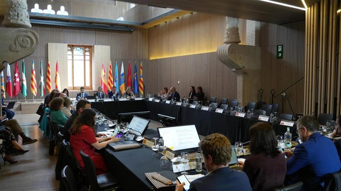 Conferencia Sectorial de Justicia, con los asientos de las Comunidades Autónomas del PP vacíos.