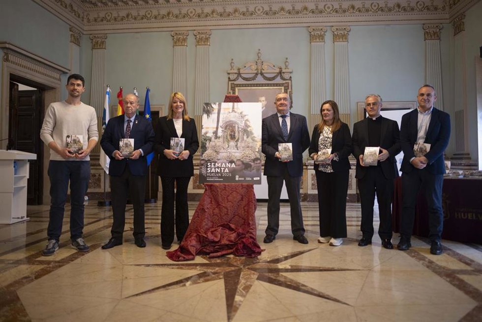 Presentación de la Guía de la Semana Santa de Huelva 2025.