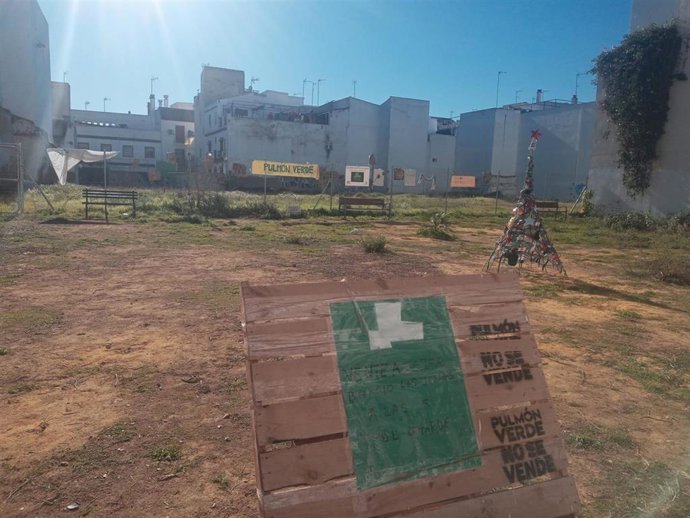 Imagen de la parcela municipal de la calle Arrayán