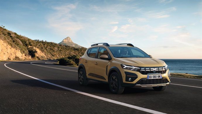 El Dacia Sandero, el vehículo más vendido en España con 9.160 unidades en el primer trimestre.
