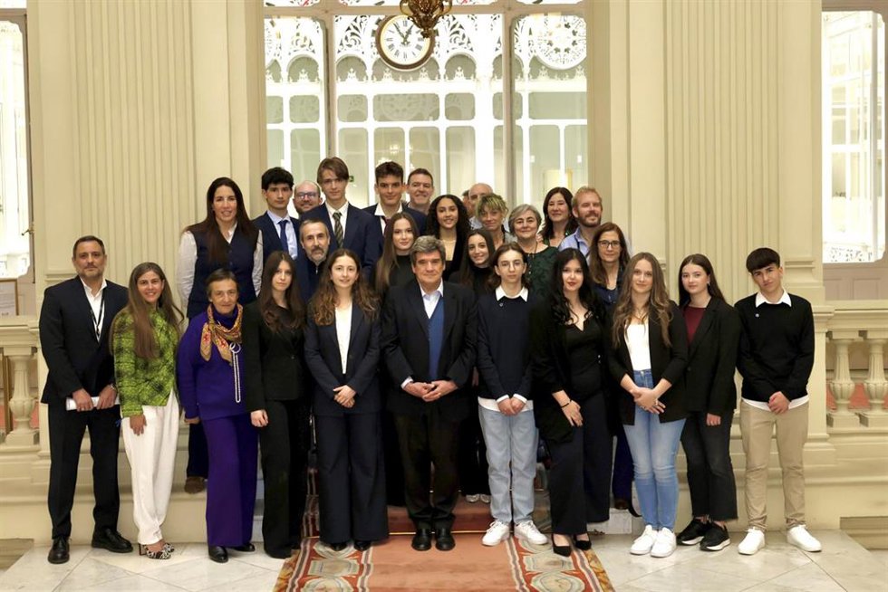 El equipo de estudiantes del Colegio Alemán de Madrid ha resultado ganador de la 14 edición del concurso Generación Euro, organizado por el Banco de España (BdE).