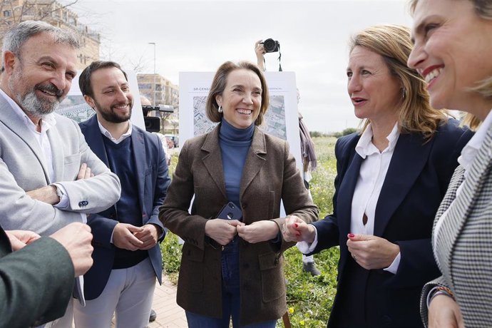 La secretaria general del PP, Cuca Gamarra, en su visita a Castelló