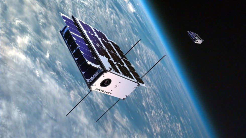 Archivo - Un nanosatélite de Sateliot.