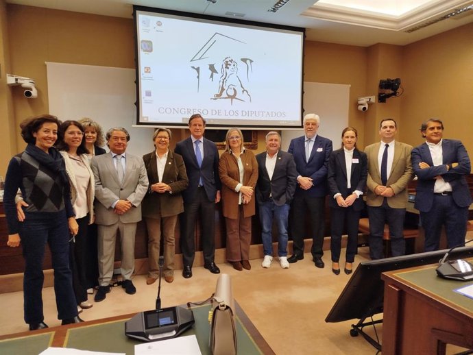 O presidente da Pesca España pede que se "aproveite" o RD das cantinas escolares para reverter o índice de obesidade infantil.