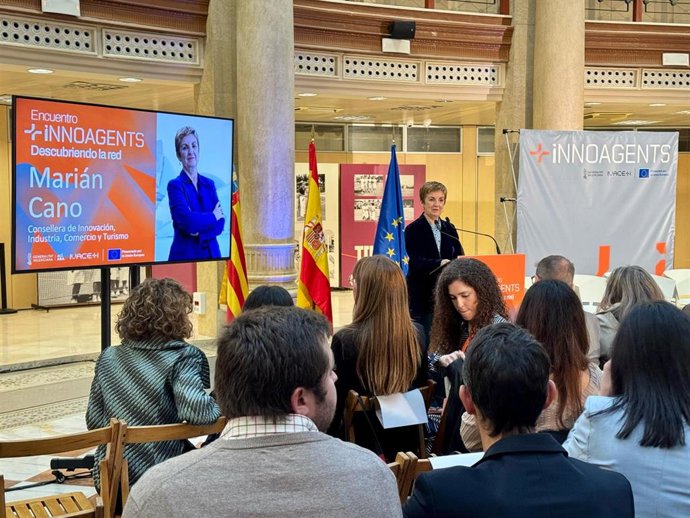 La consellera de Innovación, Industria, Comercio y Turismo, Marián Cano, en la apertura del primer Encuentro Anual de la red Innoagents