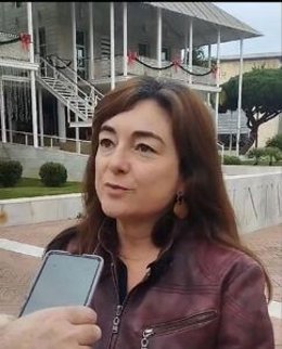 La portavoz del PSOE en el Ayuntamiento de Punta Umbría (Huelva), Manuela Pomares.