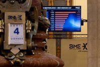 El Ibex 35 firma un 'viernes negro' al ceder un 5,83% en uno de sus peores días desde 1992