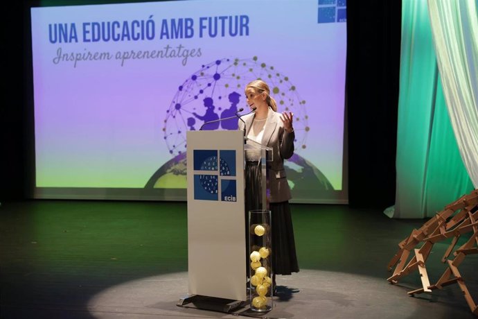 La presidenta del Govern, Marga Prohens, interviene en el IV Congreso de Escuela Católica de Baleares.