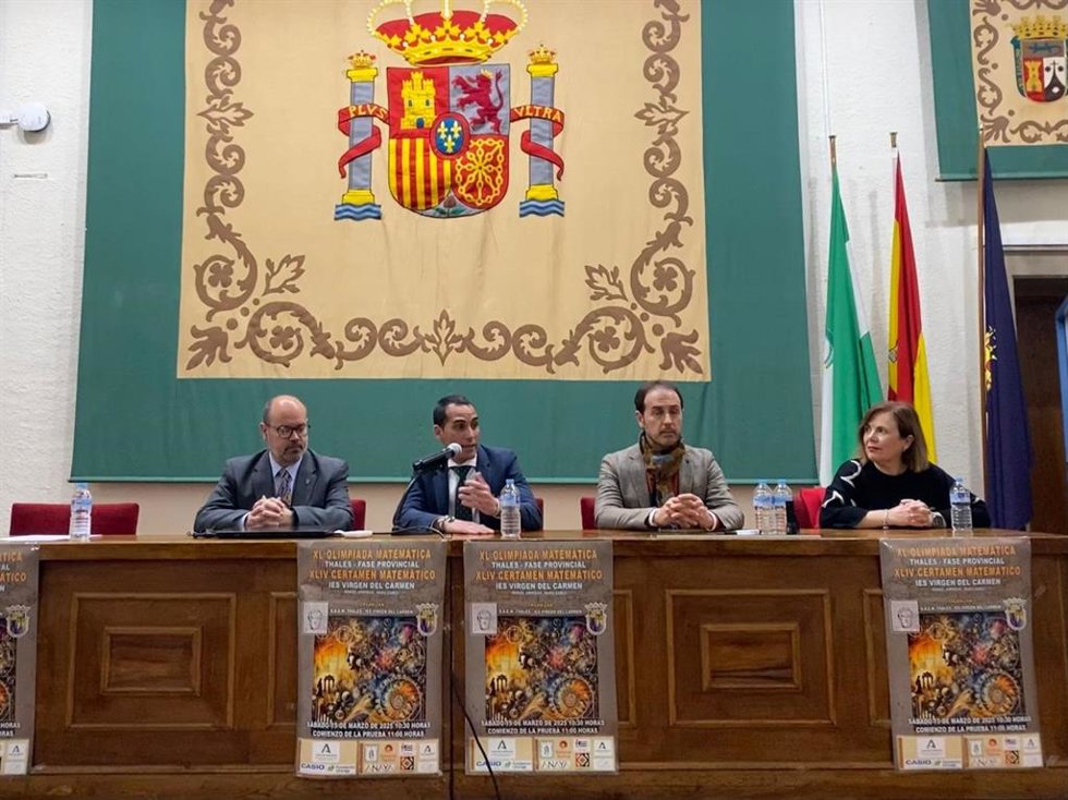 El IES Virgen del Carmen acoge a los 30 jóvenes de Jaén seleccionados en la XL Olimpiada Matemática Thales 2025.
