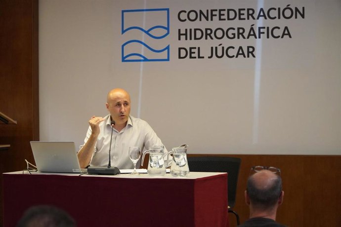 Archivo - El presidente de la Confederación Hidrográfica del Júcar (CHJ), Miguel Polo