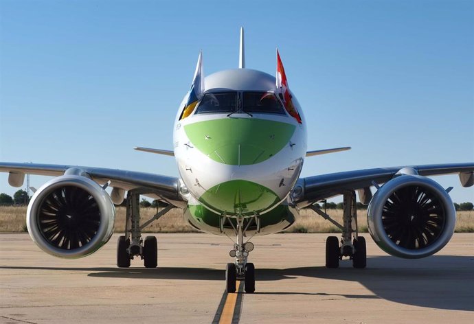 Archivo - La aerolínea Binter unirá Valladolid con Tenerife en vuelo directo dos veces a la semana