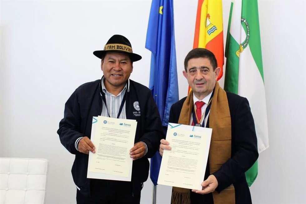 El presidente de FAMSI y de la Diputación de Jaén mantiene diversos encuentros con representantes de Bolivia, Senegal y Mauritania para mejorar la colaboración mutua