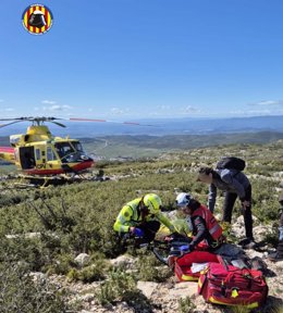 Rescatan en helicóptero a una mujer mareada en una zona de montaña en Alcublas