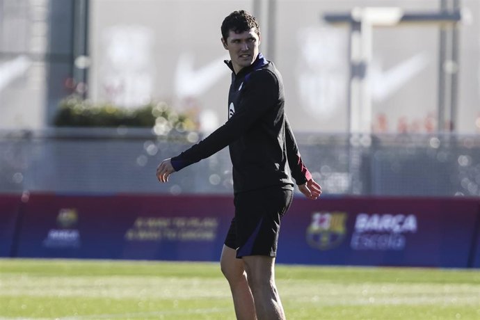Archivo - Andreas Christensen durante un entrenamiento del FC Barcelona