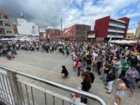 Cientos de personas se concentran en Las Palmas de Gran Canaria para defender el derecho a una vivienda digna