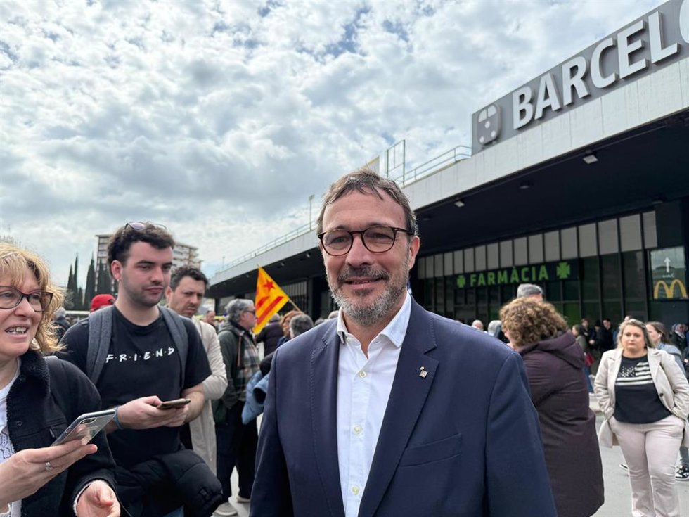 El portavoz de Junts, Josep Rius, en una atención a los medios este sábado en la manifestación convocada por la ANC.