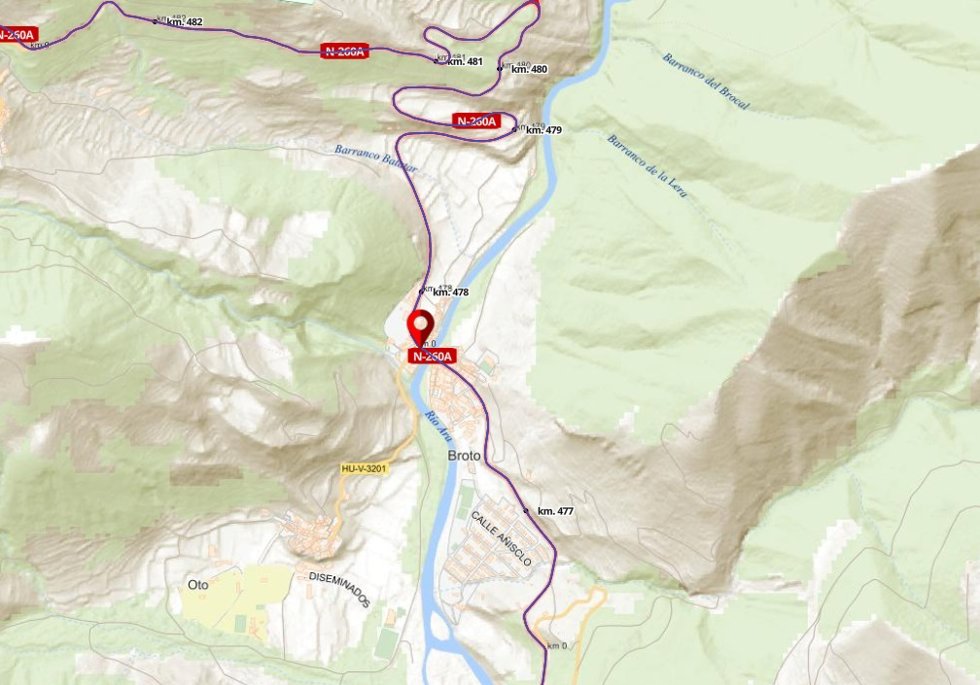 Corte por obras en la N260A en el término municipal de Broto (Huesca).