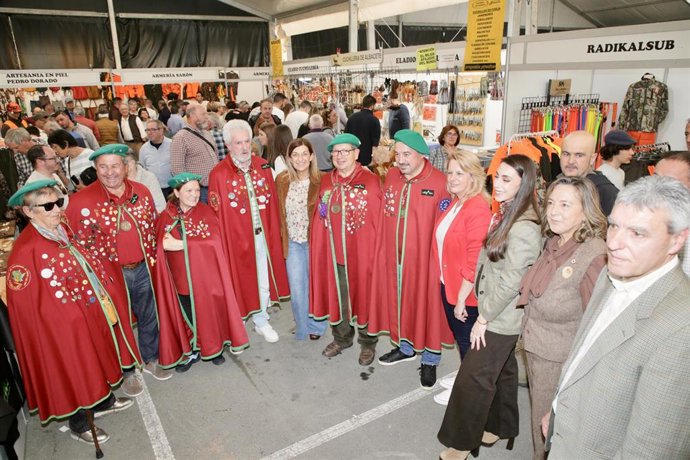 La presidenta de Cantabria, María José Sáenz de Buruaga, inaugura la XIV Feria de la Caza, Pesca y Productos Agroalimentarios de Liébana