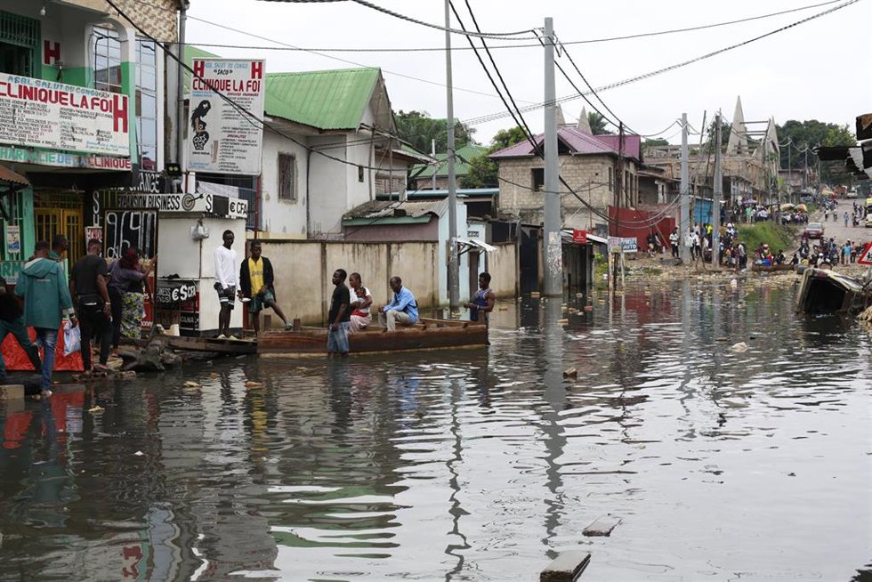 Archivo - Imagen de archivo de inundaciones en Kinshasa (RDC) 