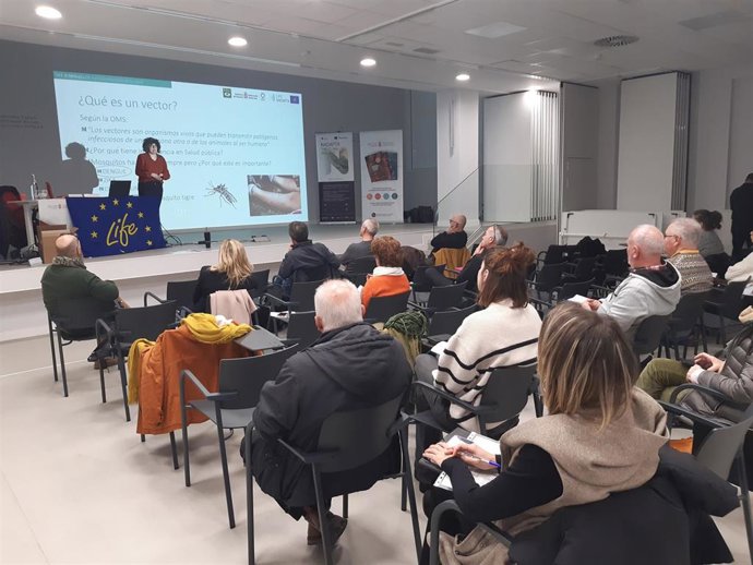 Jornada informativa sobre el mosquito tigre.