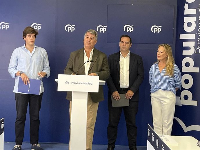 Archivo - Diputados nacionales del PP por la provincia de Cádiz.