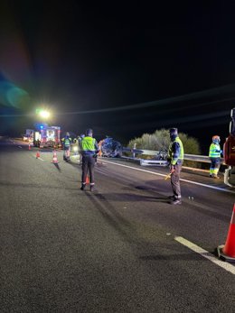 Lugar del accidente de tráfico ocurrido esta pasada madrugada en la A-23 en el que ha fallecido un vecino de Castellón de 75 años.