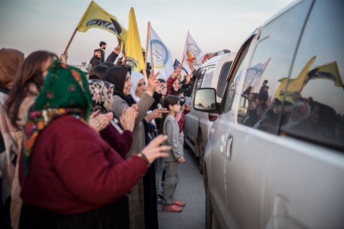 Archivo - Manifestació kurda contra atacs turcs a la presa de Tishrin (Síria)