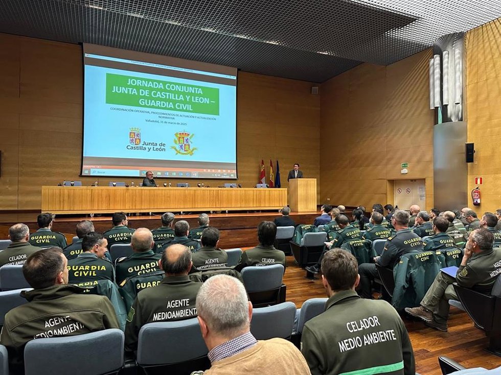 Junta y Seprona celebran una jornada de coordinación operativa para sus actuaciones en el medio rural