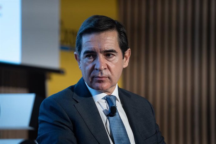 El  presidente de BBVA, Carlos Torres, durante la jornada sobre Catalunya 'Hacia un crecimiento sostenible', de 'Expansión', en el Recinte Modernista Sant Pau, a 31 de marzo de 2025, en Barcelona, Cataluña (España).