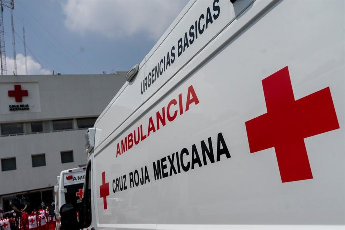 Archivo - Arquivo - Ambulância no México (arquivo)