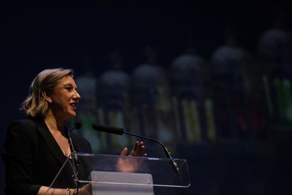 La vicepresidenta de la Junta de Castilla y León y consejera de Familia e Igualdad de Oportunidades, Isabel Blanco, en su intervención en el acto por la lectura del  73 Pregón de la Semana Santa de Zamora en Madrid.