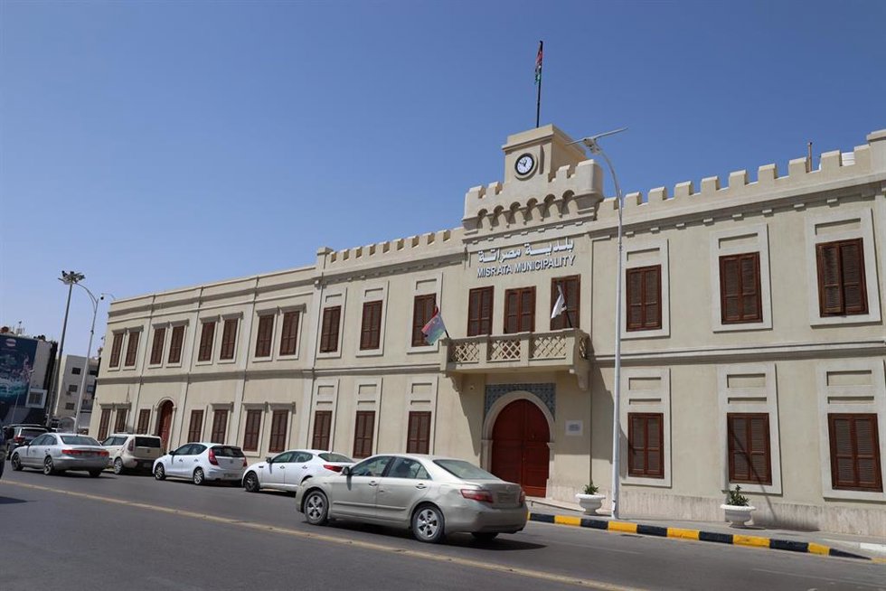 Archivo - Imagen de archivo de un banco en Misrata (Libia) 