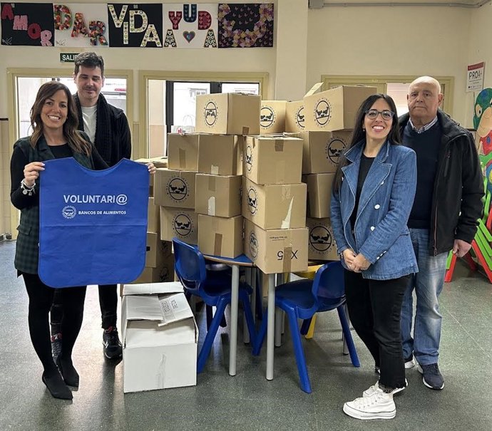 El colegio Bretón de los Herreros aporta 402 kilos de comida al Banco de Alimentos
