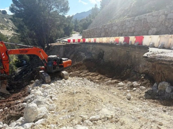 Obras de intervención de las carreteras afectadas por el temporal.