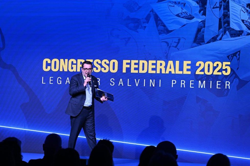 El vice primer ministro de Italia, Matteo Salvini, logra la reelección como líder de la Liga durante el Congreso Federal de su partido en Florence
