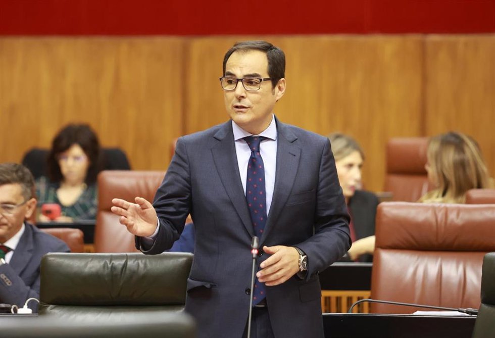 Archivo - El consejero de Justicia, Administración Local y Función Pública de la Junta de Andalucía, José Antonio Nieto