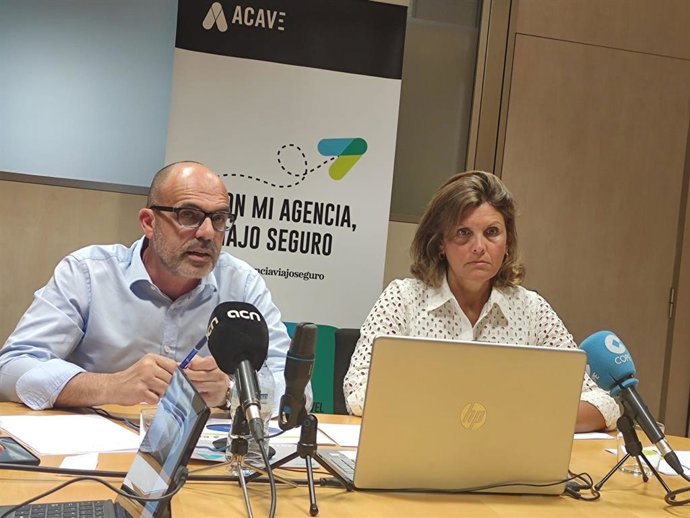 Archivo - El presidente de Acave, Jordi Martí, y su gerente, Catiana Tur