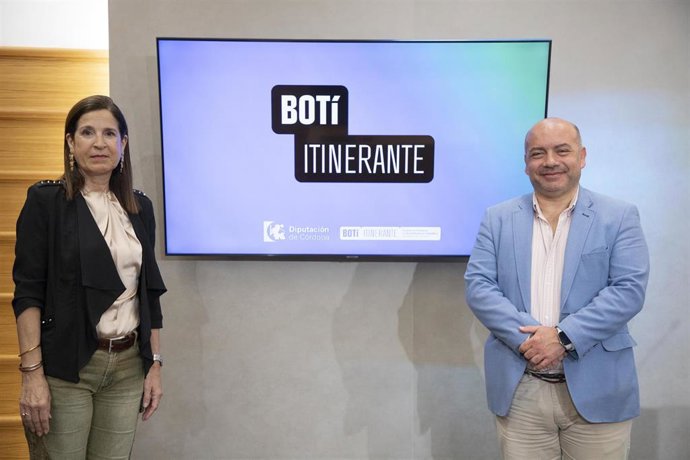 El presidente de la Fundación Botí, Gabriel Duque, y la gerente, Pilar Gracia.