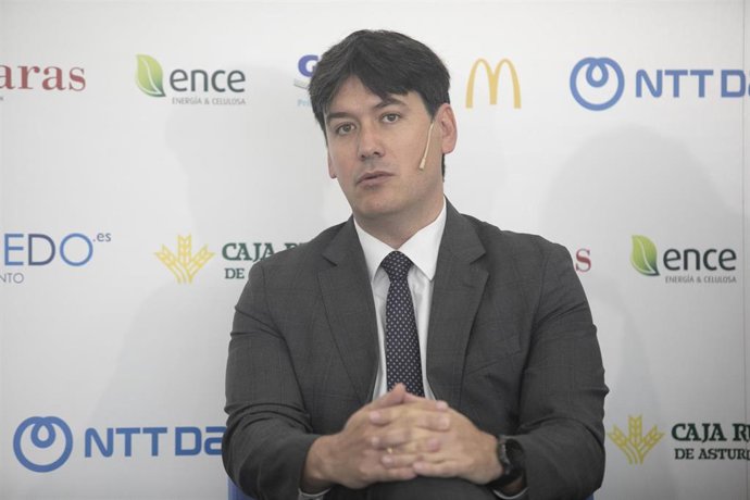 Archivo - El consejero de Ciencia, Empresas, Formación y Empleo del Principado de Asturias, Borja Sánchez