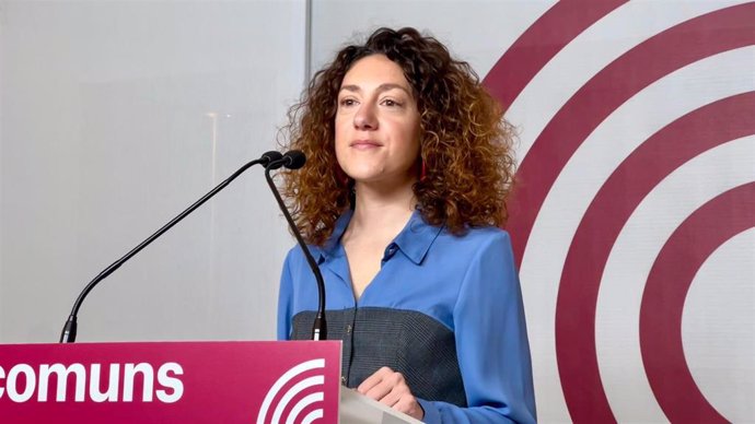La portavoz de los Comuns y diputada en el Congreso, Aina Vidal, en una rueda de prensa en la sede del partido