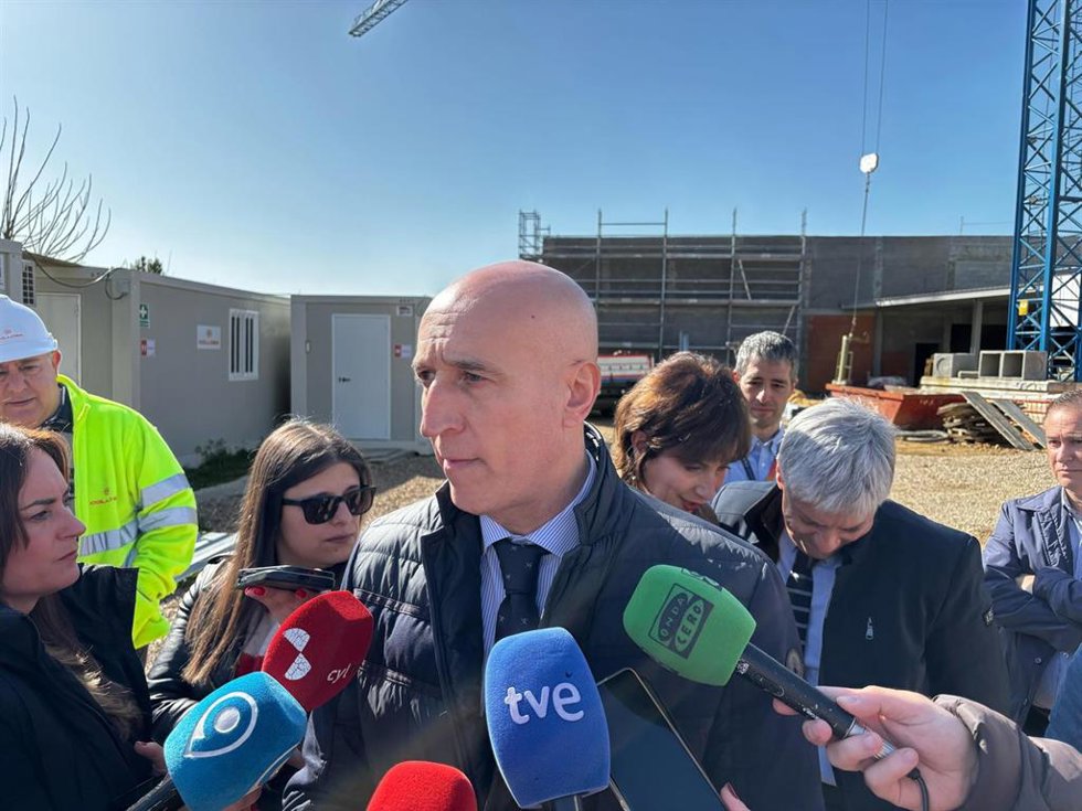 El alcalde de León este lunes en las obras de la nueva sede de Scayle