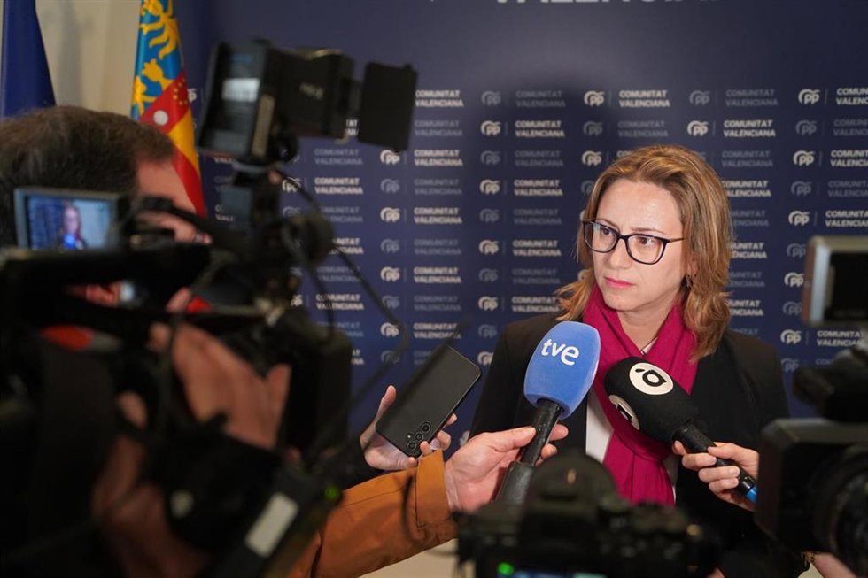 Archivo - La portavoz adjunta del Grupo Popular en Les Corts, Laura Chuli