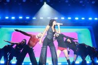 Almeida transmitió a Aitana que quieren que el Bernabéu acoja conciertos pero con una solución que también sea vecinal