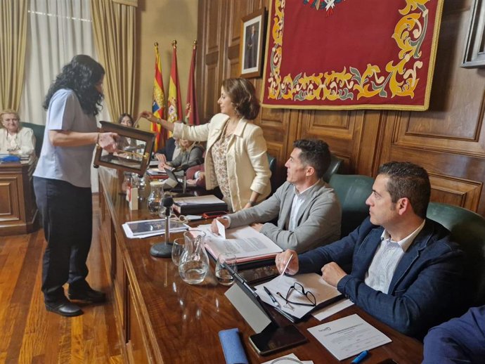 El Ayuntamiento de Teruel concede, por unanimidad, la Medalla de Oro de la Ciudad al escultor Manuel Escriche Monfort